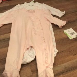 Set of 2 3 months pajamas. NWT.